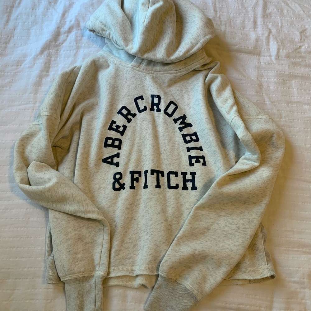 Abercrombie heather oatmeal hoodie. Size small. $10